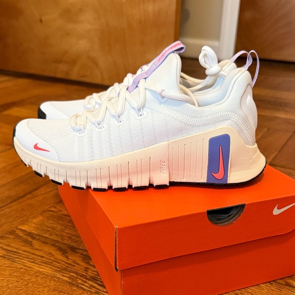 Nike Free Metcon 6 Women’s - Picture 3 of 5